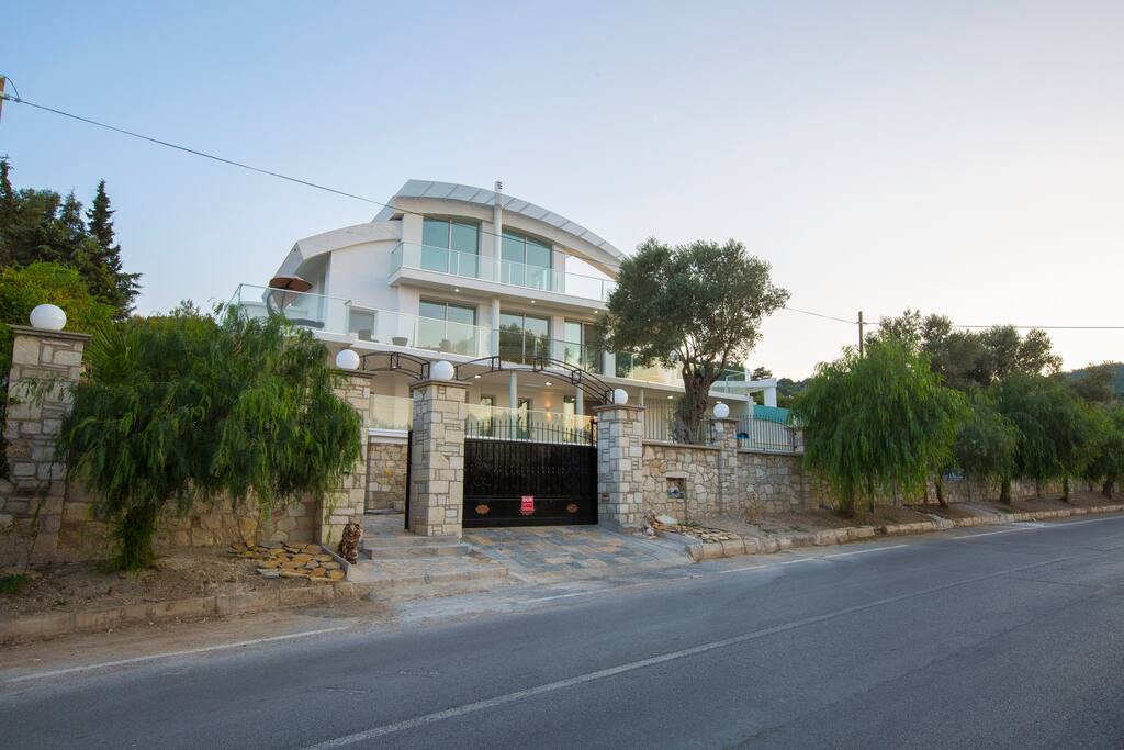 Villa is located at the road