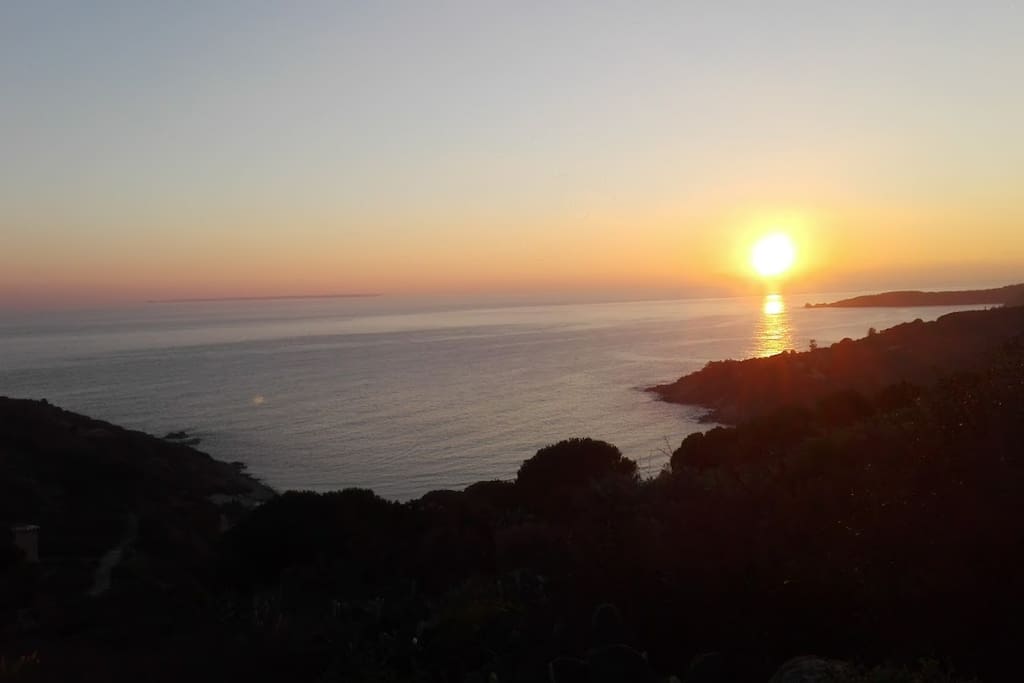 tramonto sul golfo di Cavoli