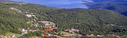 Popular Airbnb listing: Apartment Nadarina in Ripenda Kras