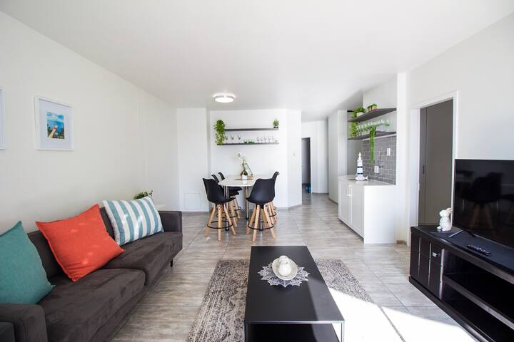 Beautiful Beach Apartment gallery image 2