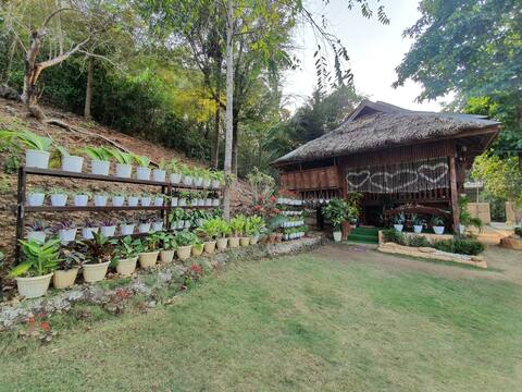 La Casa de Jardin Resort
(formerly Casa de Castro)