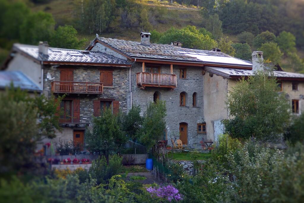 vue extérieur de la façade côte jardin