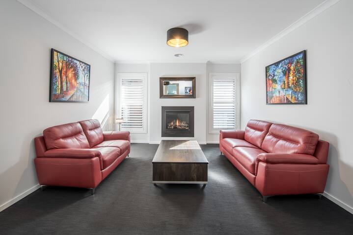 Hillside Torquay – Sleeps 17 – Strictly Family