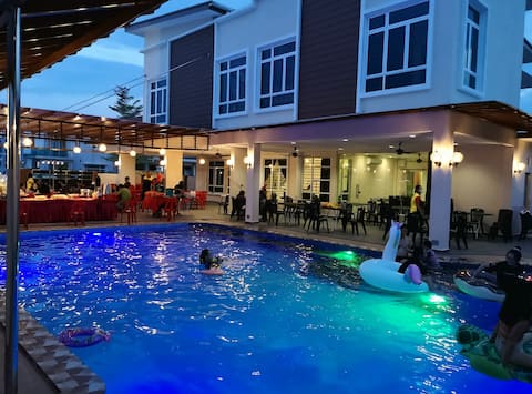 Memories Homestay 3
10 rooms for 42PAX
Up to 70PAX