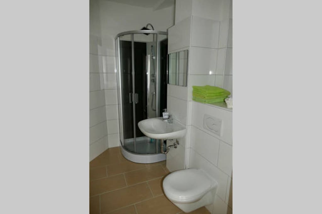 Jedes Zimmer hat ein eigenes Bad