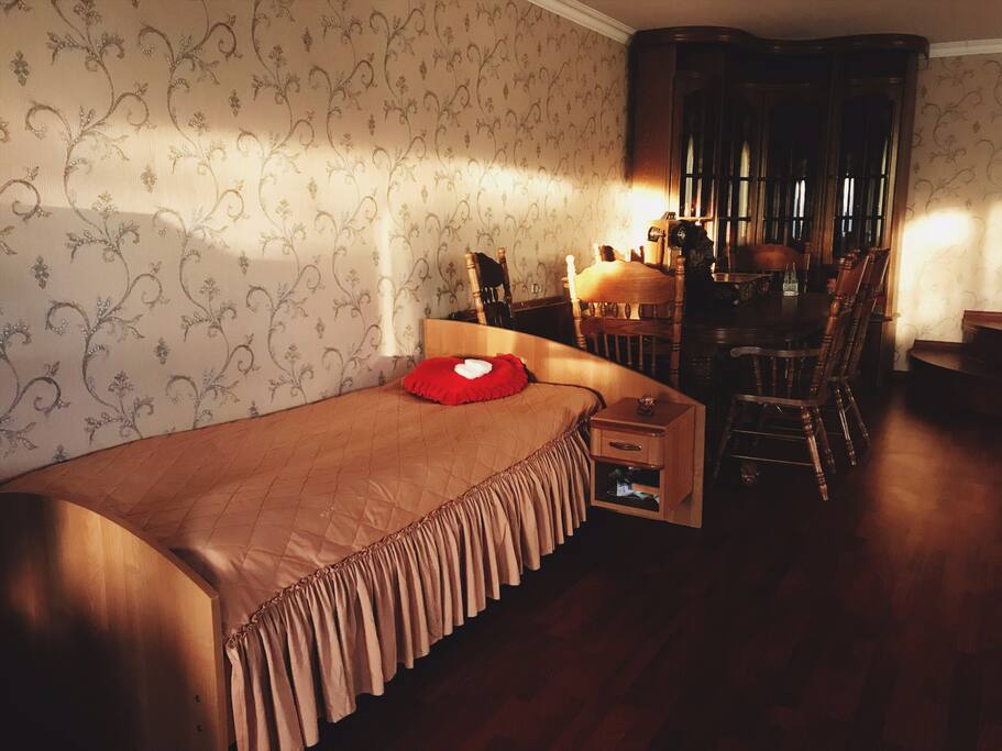 Room for 2+ guests