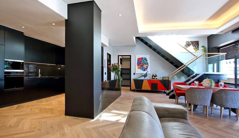 Cape town Luxury Family Penthouse at The Onyx gallery image 5
