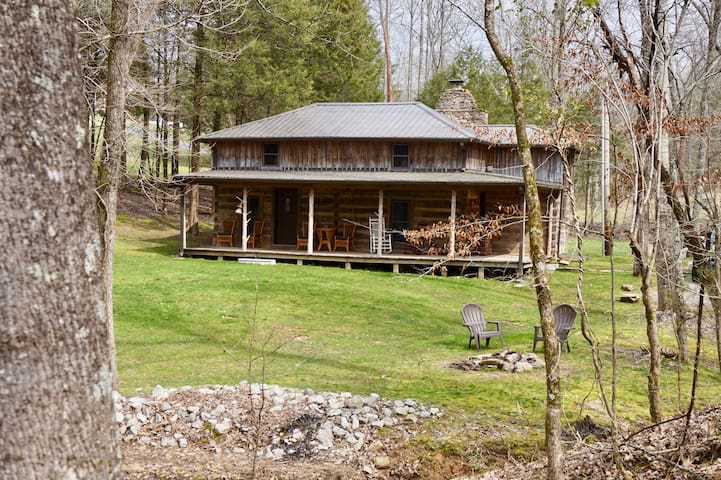 Airbnb Monterey Vacation Rentals Places To Stay Tennessee