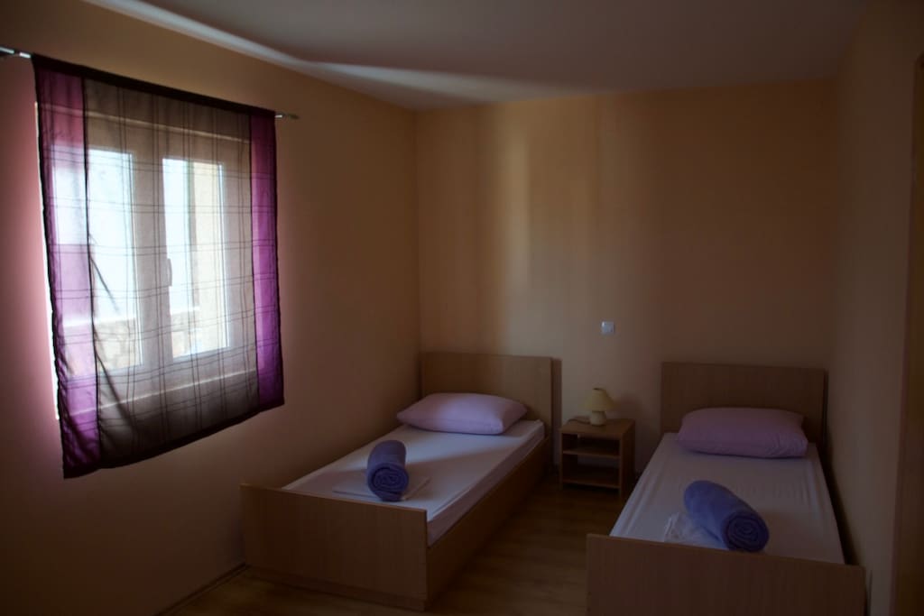 2.Room