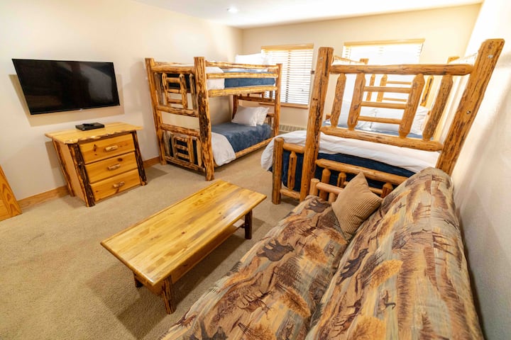 2 bračna kreveta - 1 bračni krevet - 1 bračni krevet (160x200

) 2