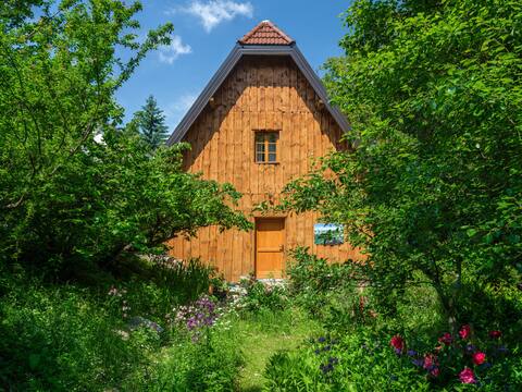 Yeti Cabin Plitvice Lakes