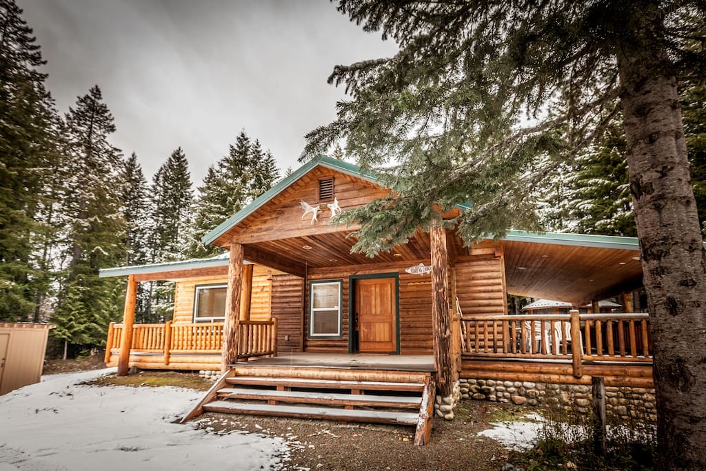 Twin Ponds Cabin Family getaway! Cabins for Rent in Easton