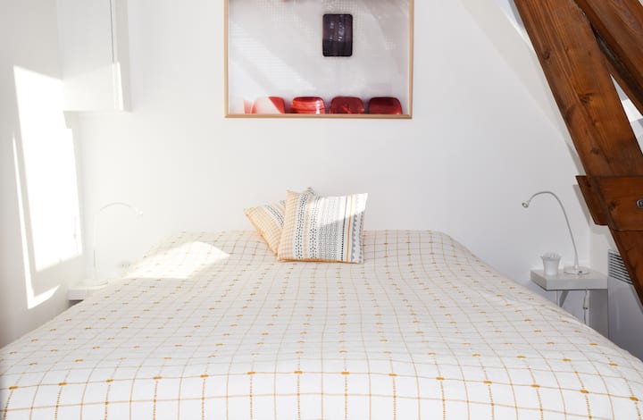 डबल बेडरूम का ग्राउंड फ़्लोर