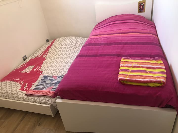 أرضية غرفة الأطفال