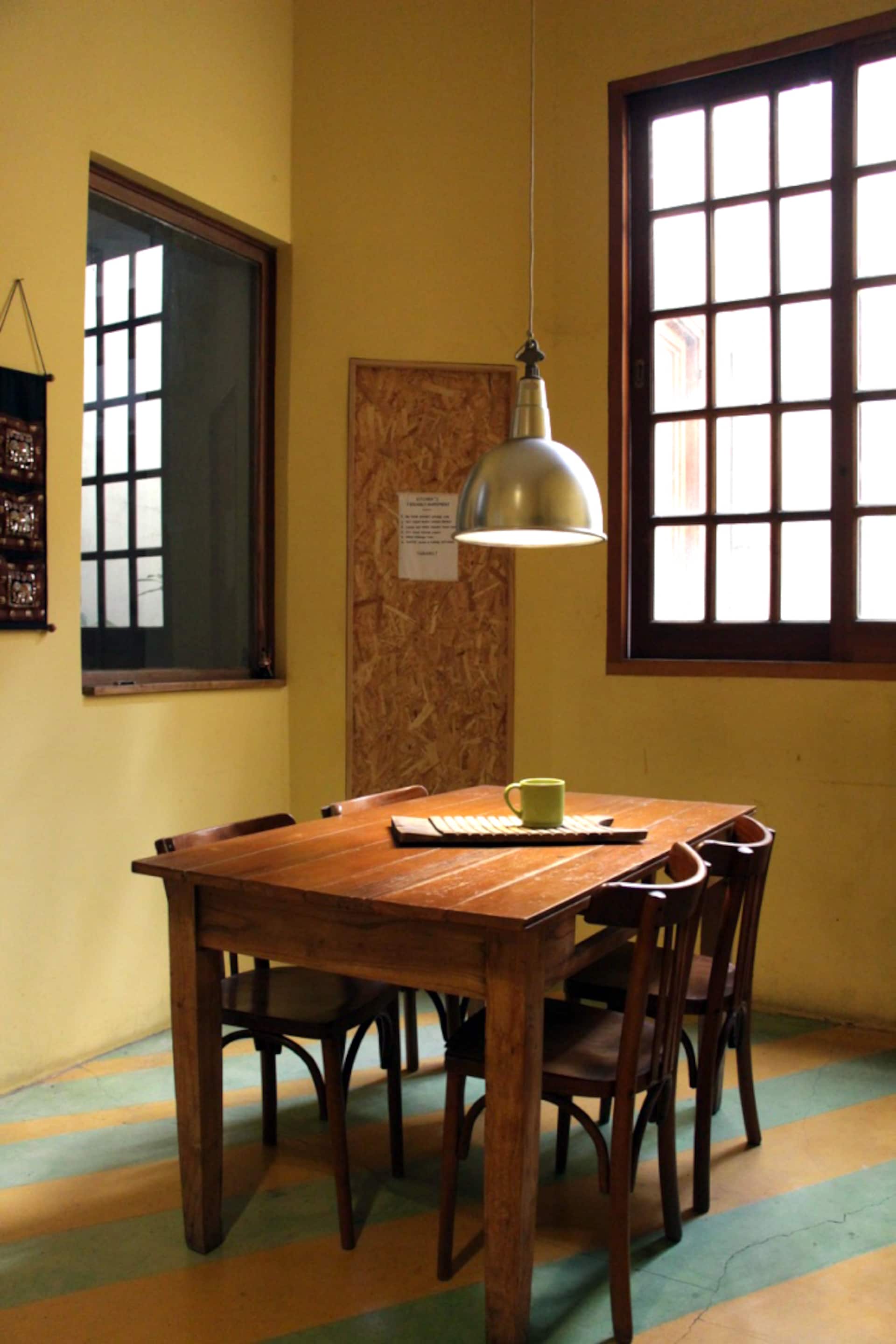 Double room in apartment with patio in San Nicolás