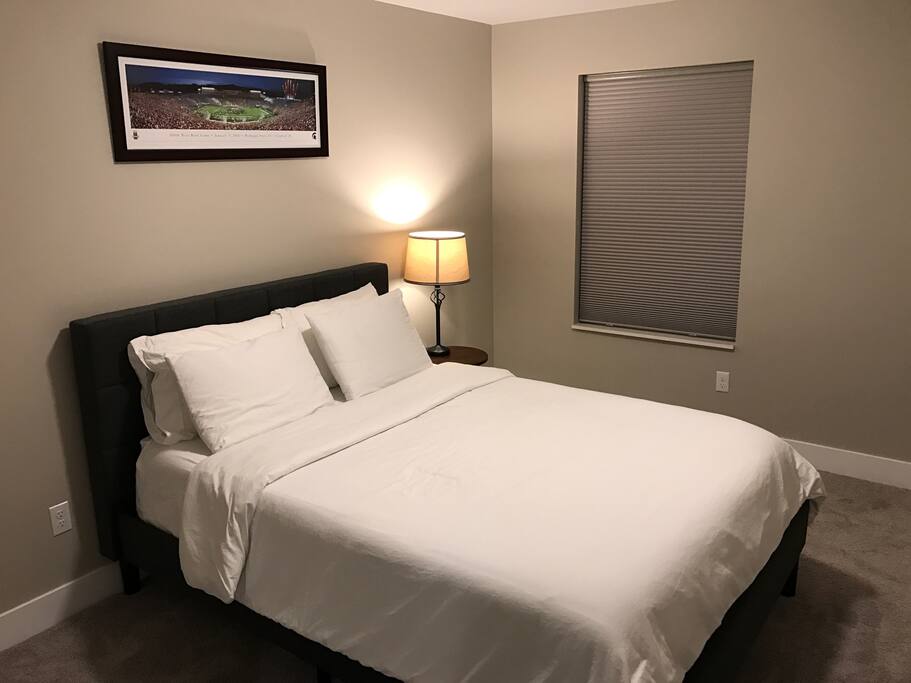 Queen Size memory foam bed