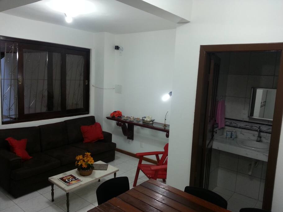 Sala e Sanitário do Térreo