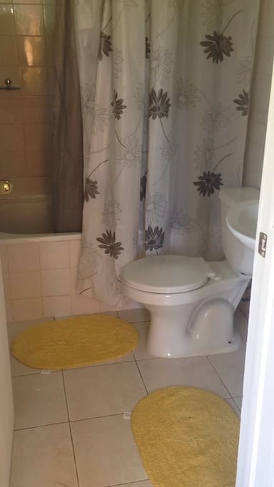Baño privado, ducha tina, agua caliente
