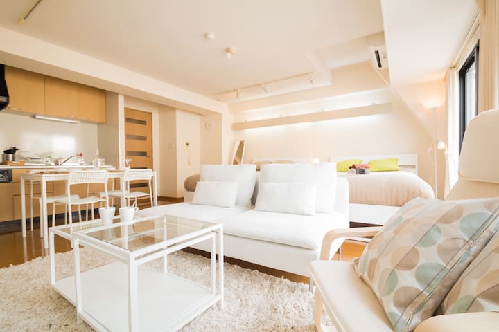 5 min Dotonbori Top Floor Suite 4ppl #701