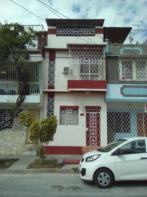 Frente del Hostal