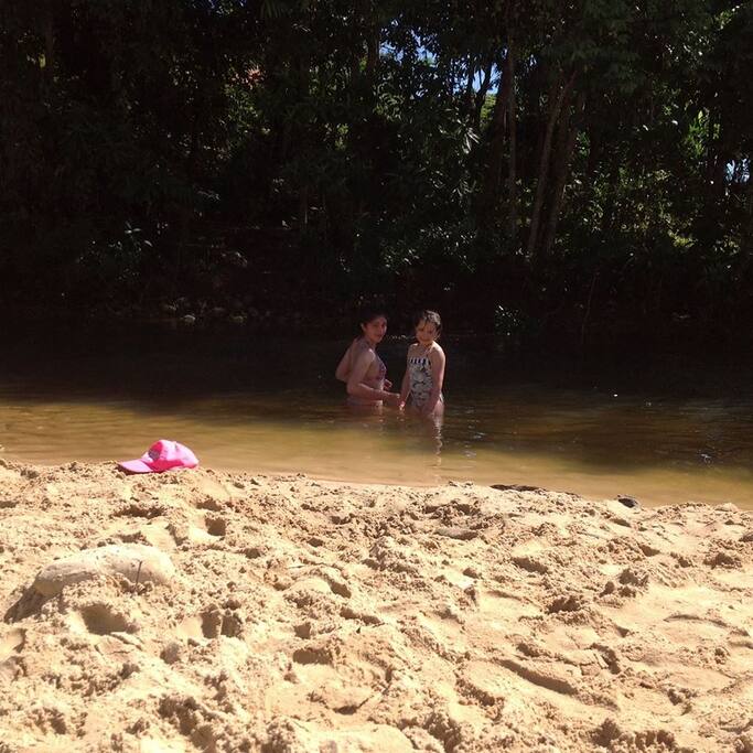 El Rio con arena blanca