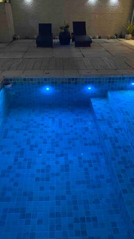 Casa com piscina, cond alto padrão, segurança 24h gallery image 4