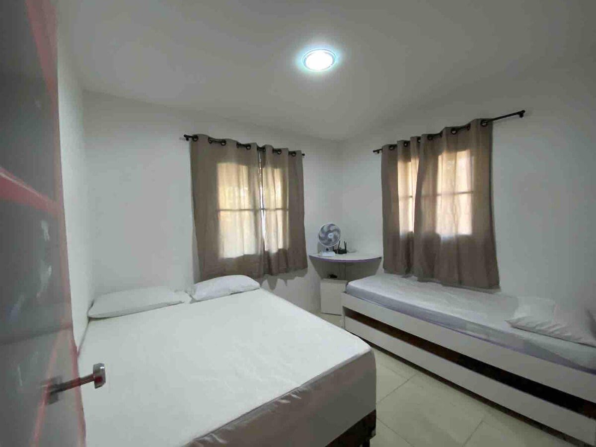 Izba 2 : dvojlôžková 