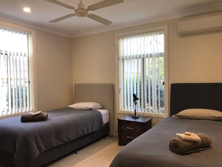 卧室2 -加大双人单人床