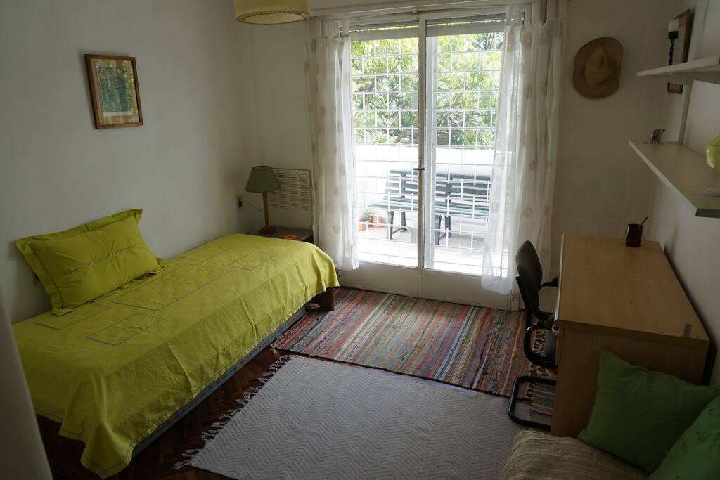 Single bed with another pull-out single bed
