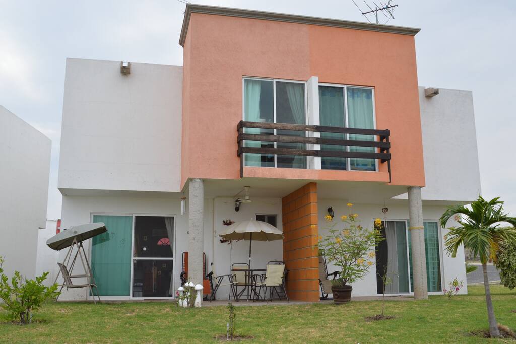 Parte tracera de la casa