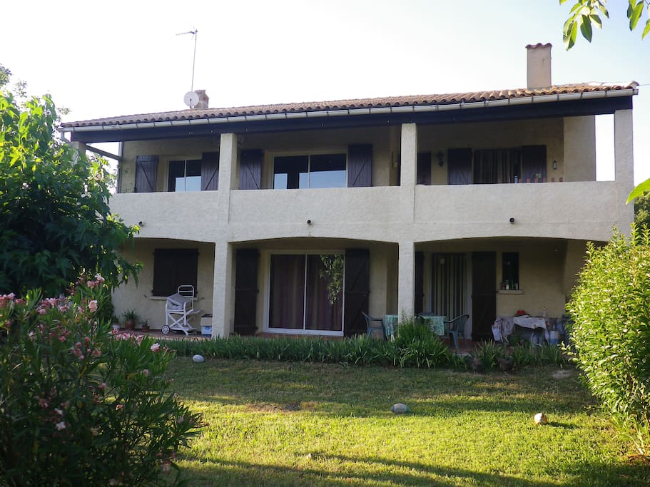 Appartement type F2 en rez de jardin