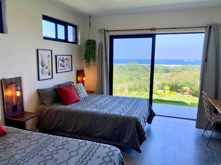 Dhoma e dytë e gjumit në katin e poshtëm 