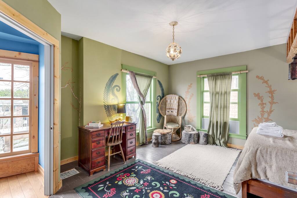 Morel Room