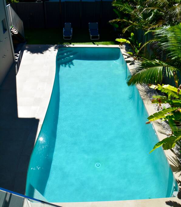 Magnesium Pool