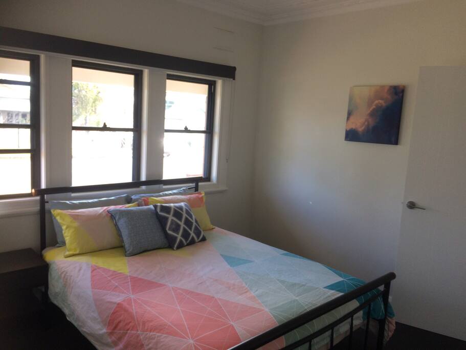 Queen room