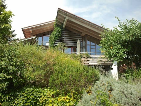 Schillerstraße apartment in architectural house & alpine view