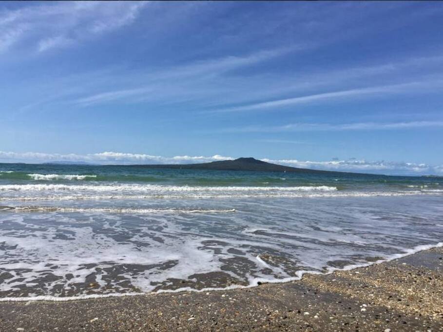 RANGITOTO ISLAND