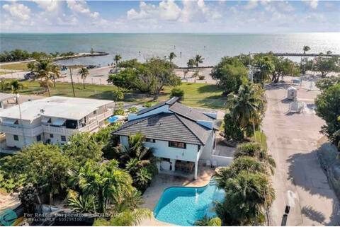 TRULY TROPICAL PARADISE IN KEY LARGO