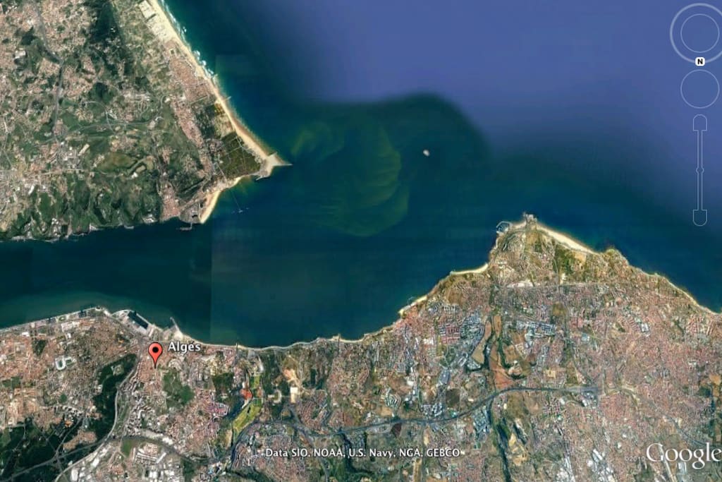 HOUSE STRATEGIC LOCATION (red dot) | LISBON ENTRANCE FROM THE SEA