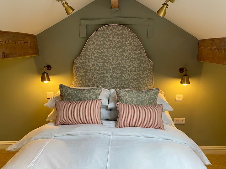 საძინებელი 1