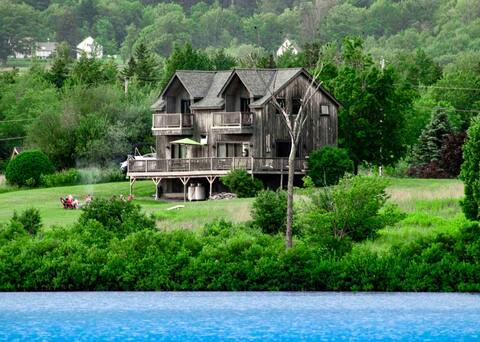 Gorgeous Vermont Lakefront with epic sunsets!