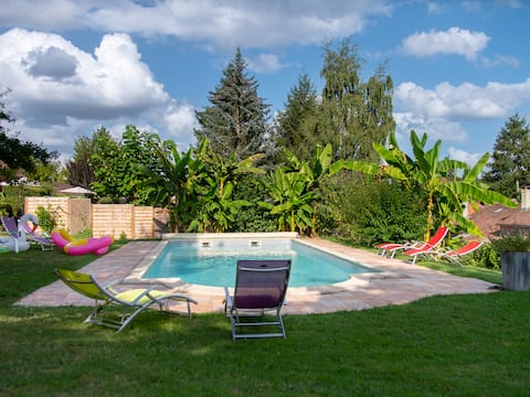 Room, park view, pool, breakfast