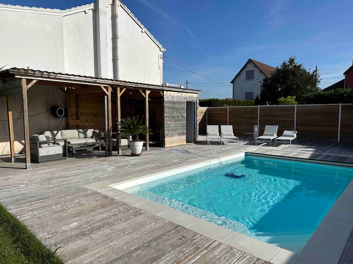 Maison Chaleureuse
Piscine Chauffée Bord De Mer - Normandie
