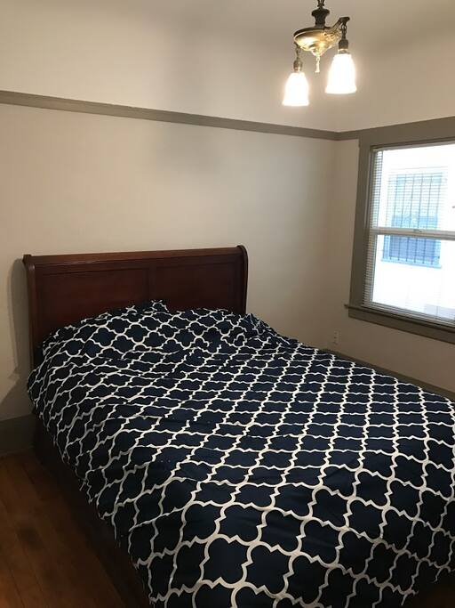 Queen sleigh bed.