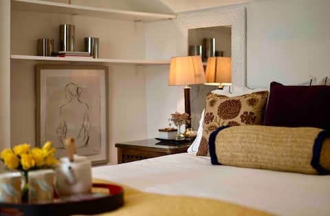 Luxury@The C. Pershore Manor. Free parking!
