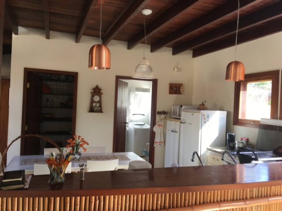 Cozinha e área de serviço