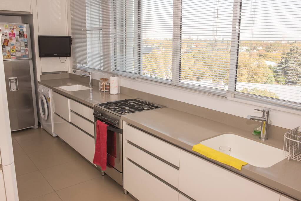 Cocina con lavadero