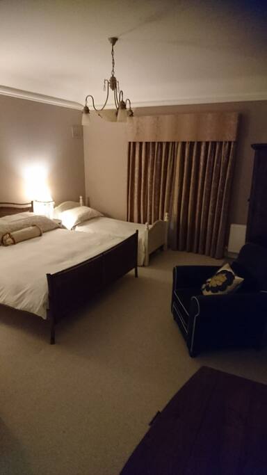 Triple bedroom