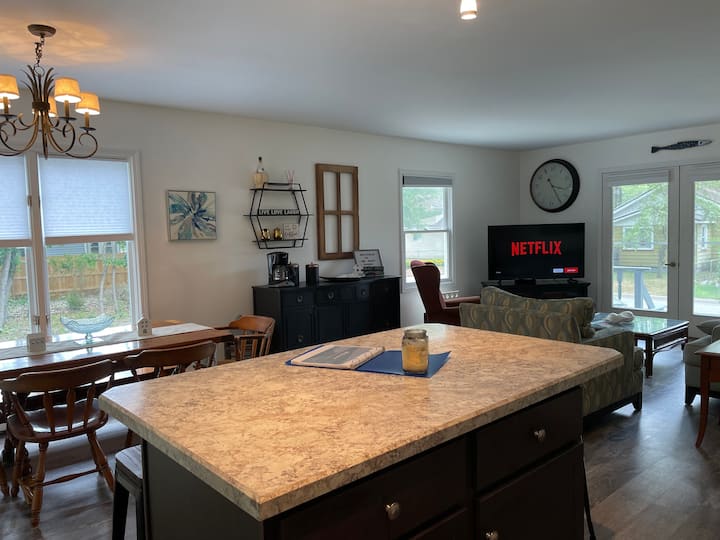 Duff's Bluff House Houses for Rent in Muskegon, Michigan, United