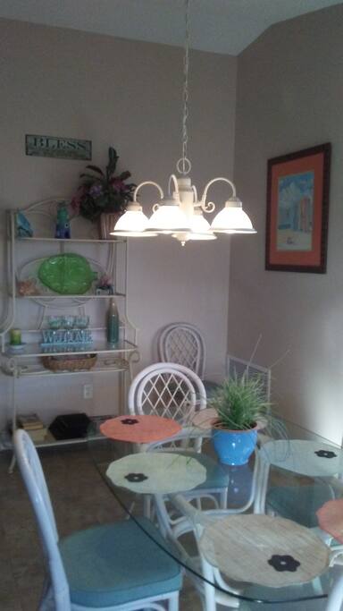 Breakfast area